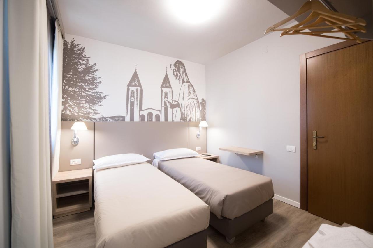 Al Santuario Di Fiorano Charming Hostel Fiorano Modenese Eksteriør billede