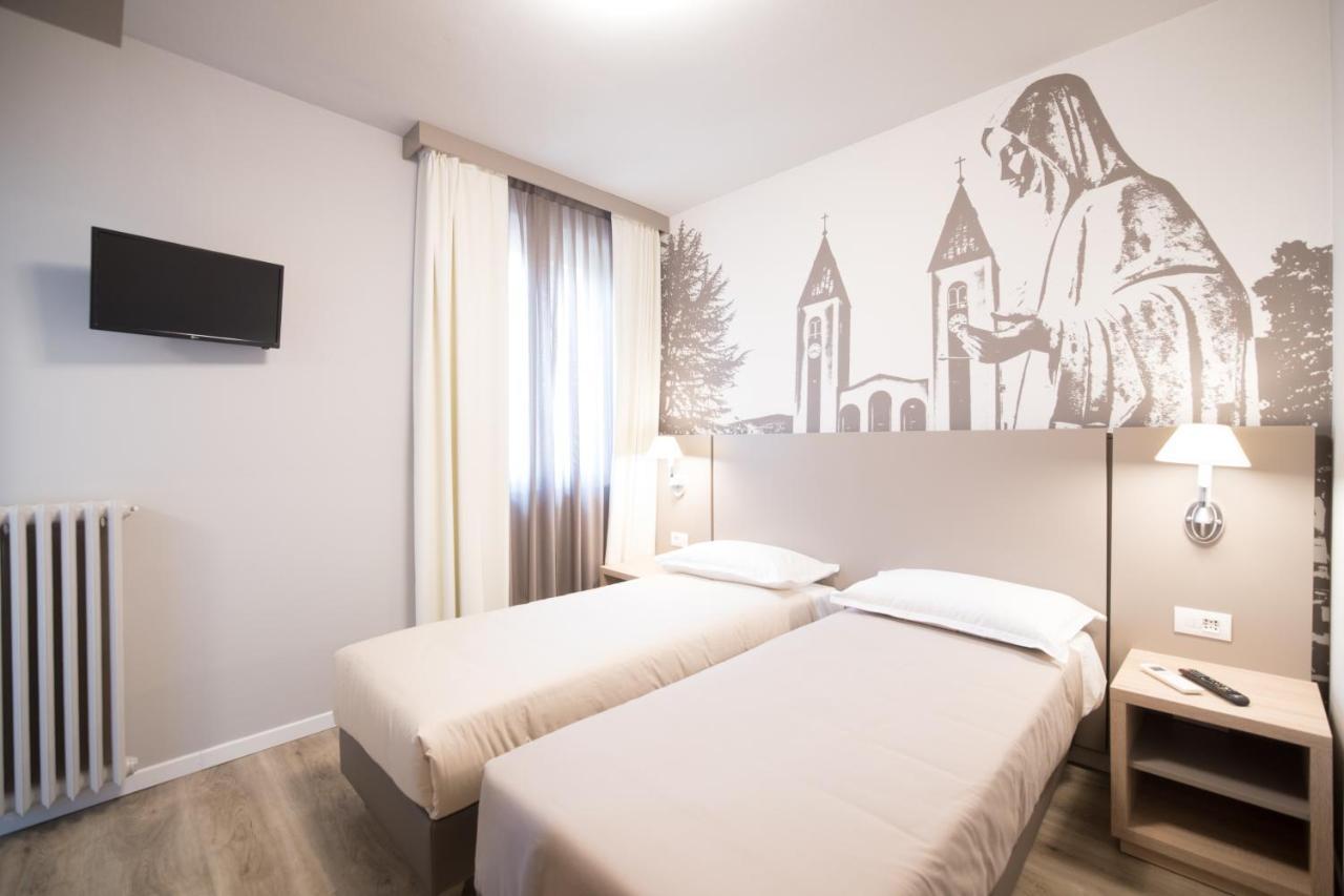 Al Santuario Di Fiorano Charming Hostel Fiorano Modenese Eksteriør billede
