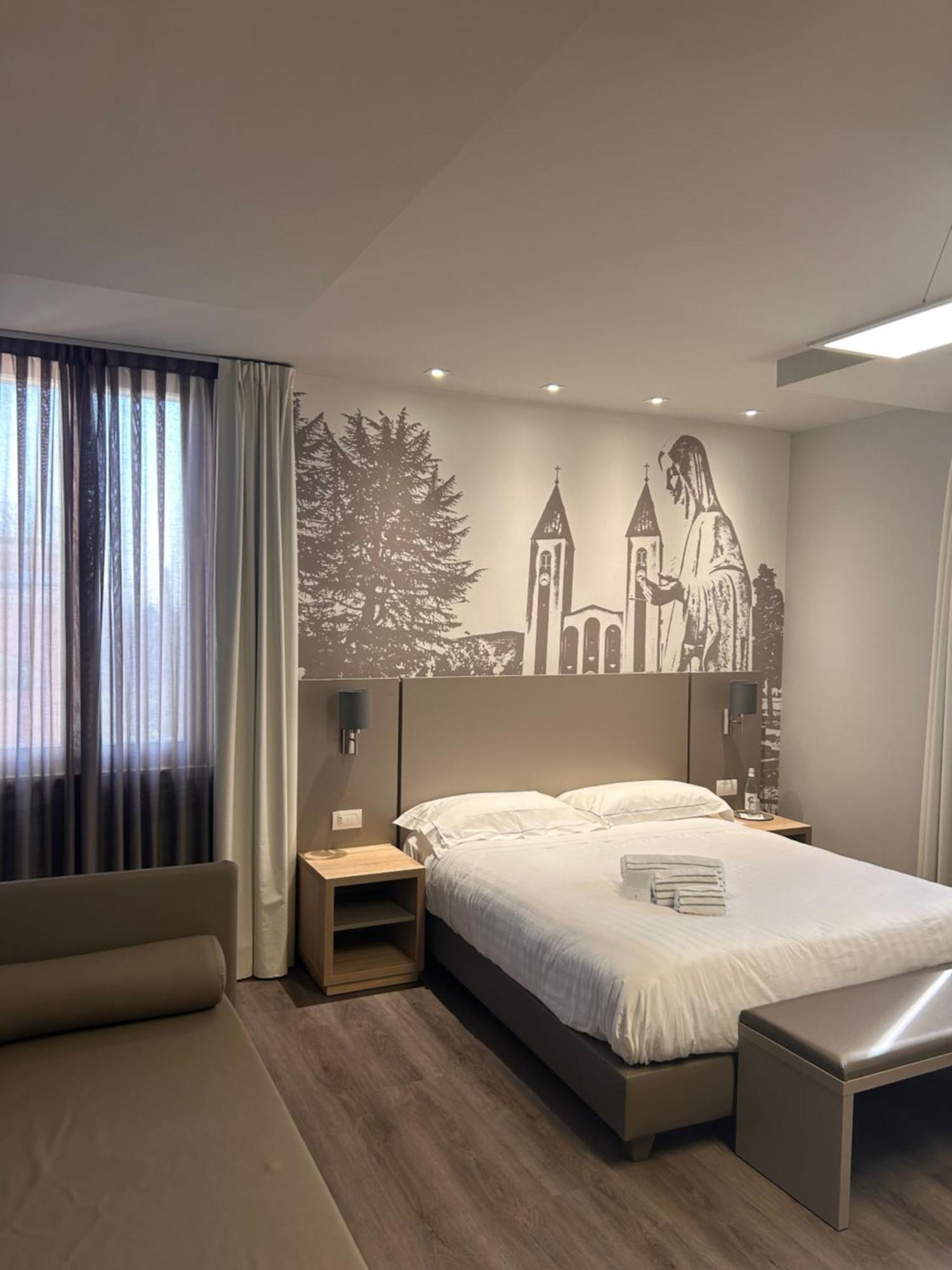 Al Santuario Di Fiorano Charming Hostel Fiorano Modenese Eksteriør billede